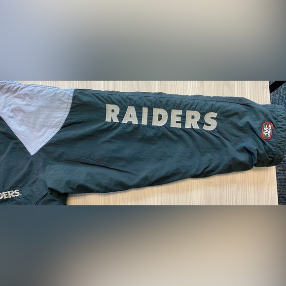 Raiders Vintage Parka Style Jacket—Medium - Picture 3 of 12